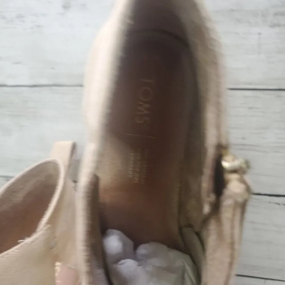 Tom's Lea Sand Suede Block Heel Ankle Boots Bootie US 10W NWT - Picture 10 of 14